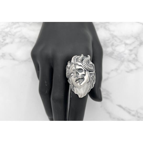 Mad Graffiti マッドグラフィティ×レギオメイド カバー オブ デビル