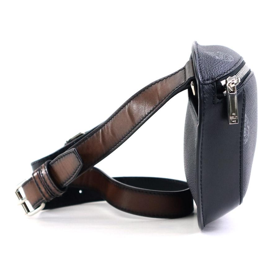 ベルルッティ Berluti ボディバッグ アイル メッセンジャーバッグ