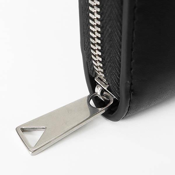 BOTTEGA VENETA（ボッテガ・ヴェネタ） ラウンドファスナー 長財布