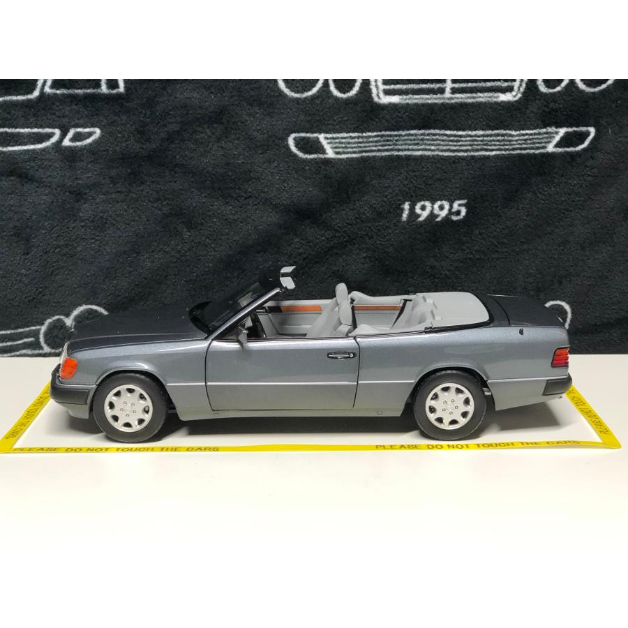 norev 1/18 Mercedes Benz 300 CE Convertible 1992 pearl grey