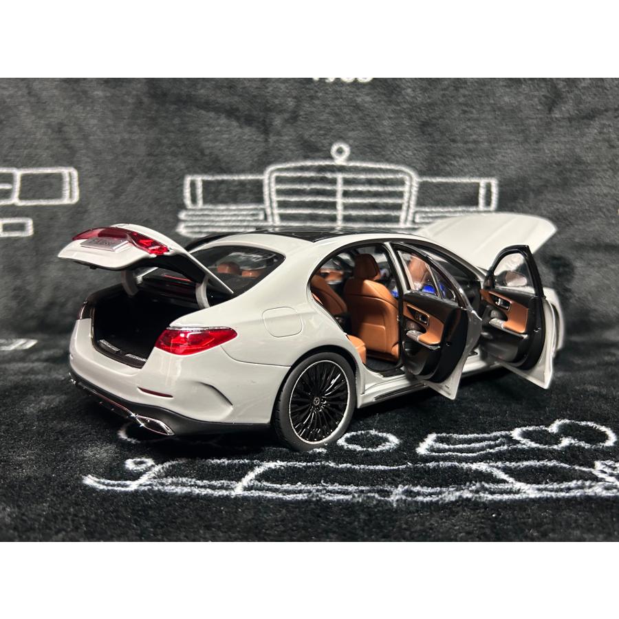 iScale iScale 1/18 Mercedes Benz E class W214 Sedan 2024 AMG Line