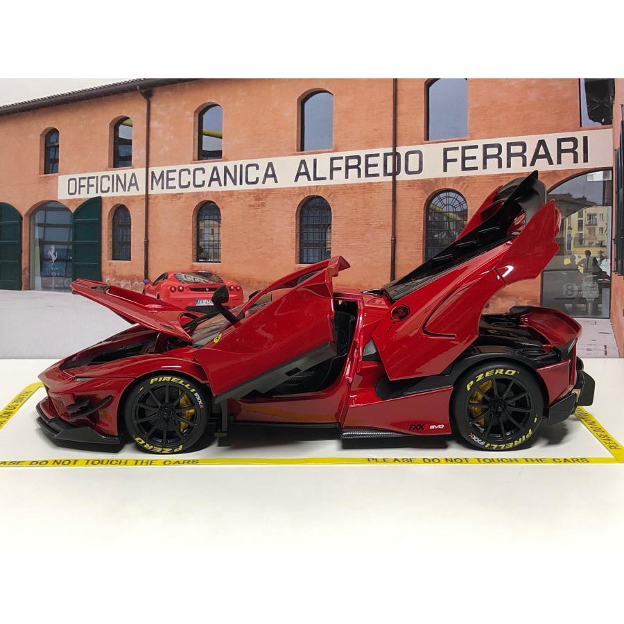 Bburago（ブラーゴ） セール！ Burago 1/18 Ferrari FXX K EVO レッド