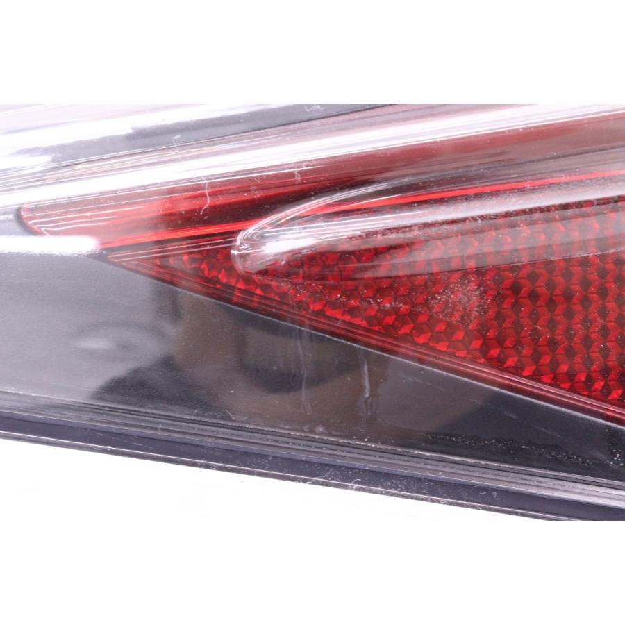 5X-2004☆前期 LED ZVW50 プリウス☆左テールライト ICHIKOH 47-77/47