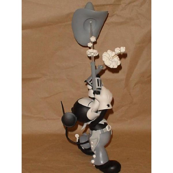 Roen×メディコムトイ×ディズニー」 ミッキー マウス“TWO-GUN MICKEY