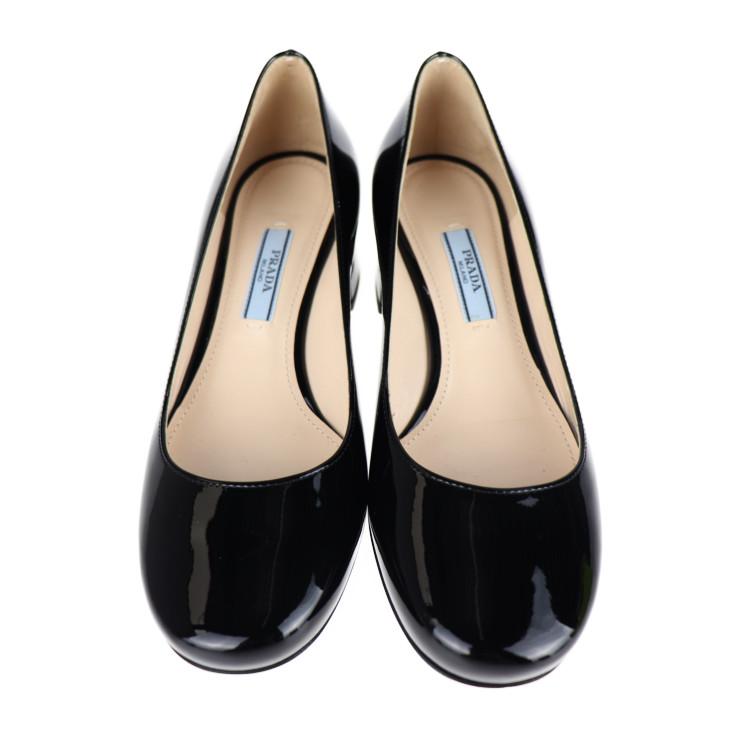 PRADA（プラダ） 超美品 パンプス ＃34 1/2 エナメル ブラック チャン