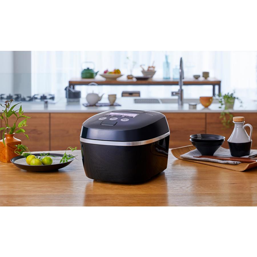 タイガー魔法瓶 海外向け炊飯器 220-230V仕様 土鍋可変W圧力IH炊飯
