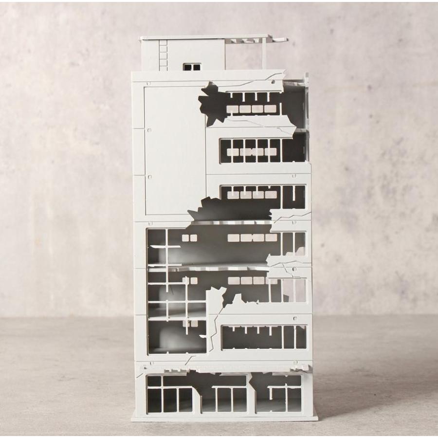 ジオラマ 鉄道模型 建物 廃墟ビル 組み立て 未完成品 1/150 Nゲージ