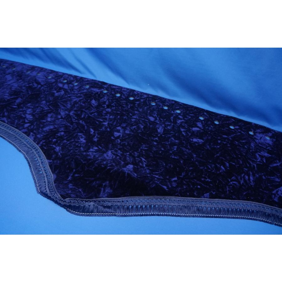 UDクオン用 チンチラ ダッシュマット ネイビー : トラックショップ