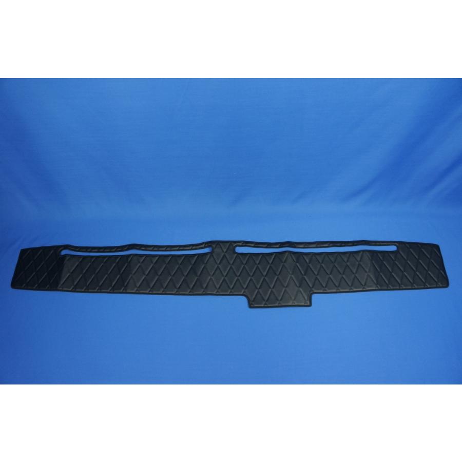 ジェネレーションキャンター用 ダッシュマット 艶消しブラック