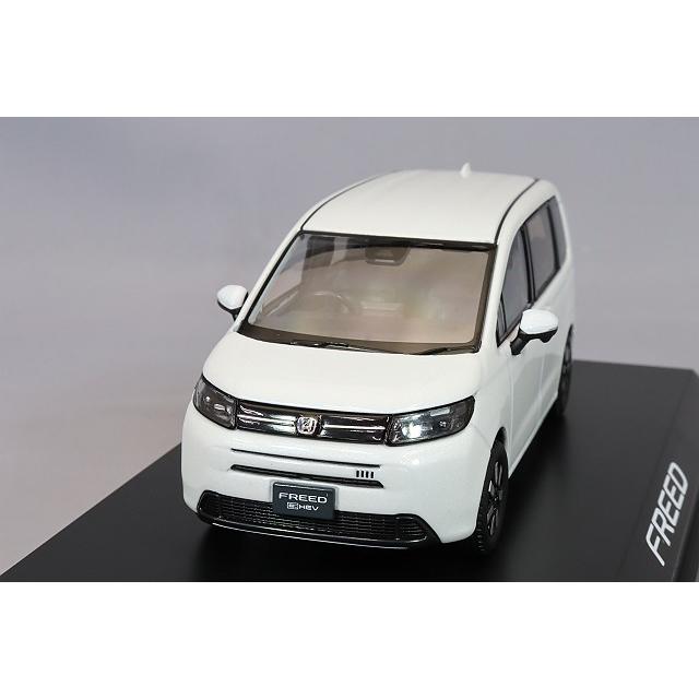 ホビージャパン 1/43 ホンダ フリード プラチナホワイトパール