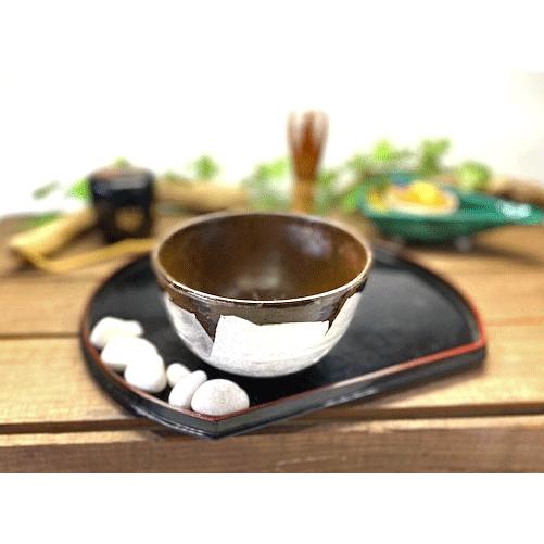 九谷焼 高級 陶磁器 抹茶碗 白銀彩 （Kutani matcha bowl） ギフト