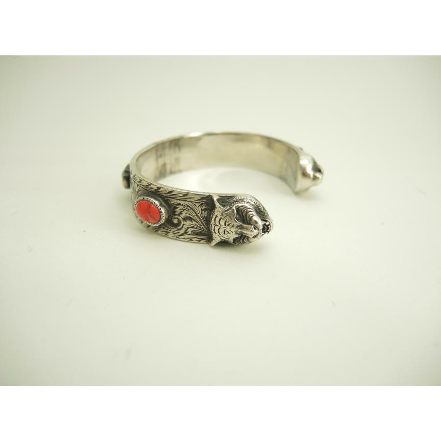 GUCCI（グッチ） バングル タイガーヘッド ストーン付AG925