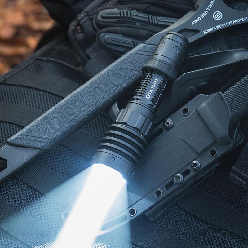 OLIGHT(オーライト) WARRIOR X 4 led タクティカルライト充電式 2600