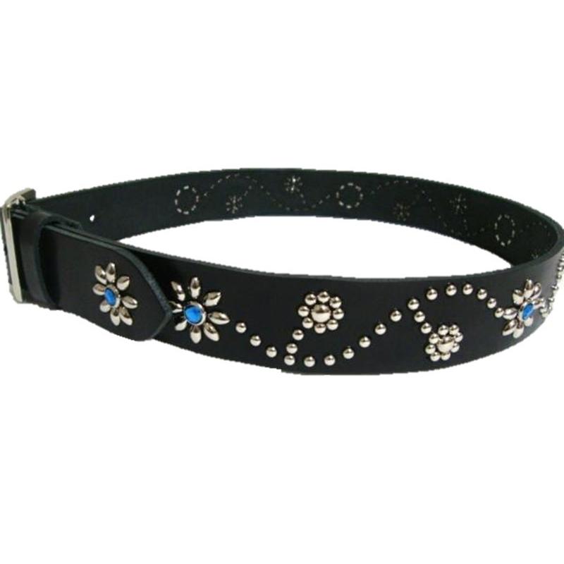 栃木レザー フラワー型 スタッズベルト 黒 ブルースポッツ 日本製 一枚