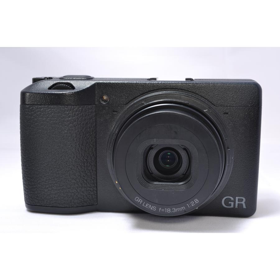 RICOH GR リコー III デジタルコンパクトカメラ 240万画素 : カメラの