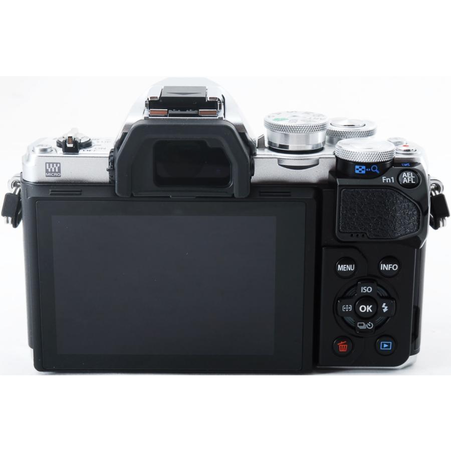 OM-D オリンパス ミラーレス OLYMPUS E-M10 Mark III レンズキット