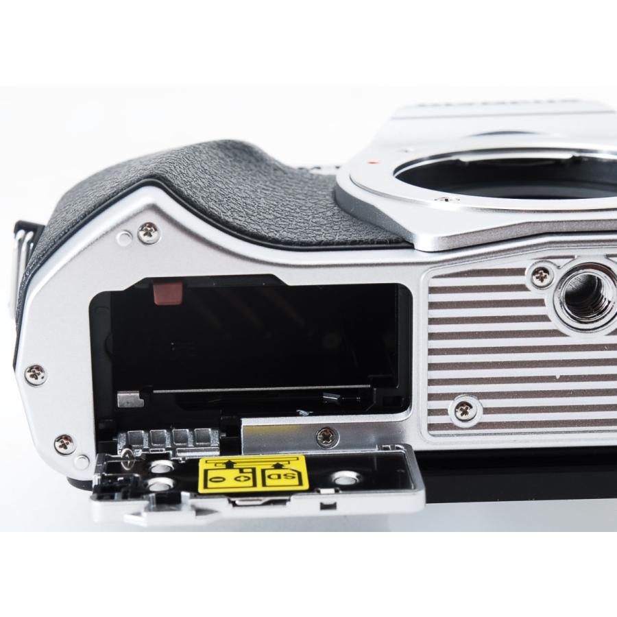 OM-D オリンパス ミラーレス OLYMPUS E-M10 Mark III レンズキット