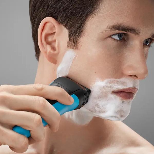 BRAUN（ブラウン） 電気シェーバー 深剃り 3枚刃 メンズシェーバー