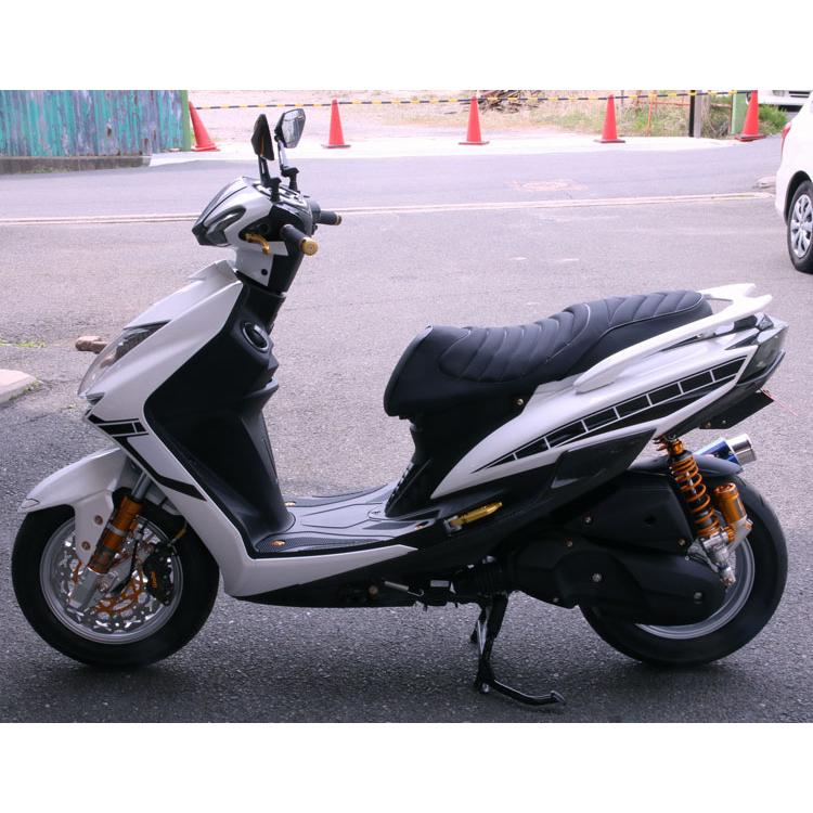 純正シート加工で安心高品質!! 3cmローダウン ブラックカーボン柄