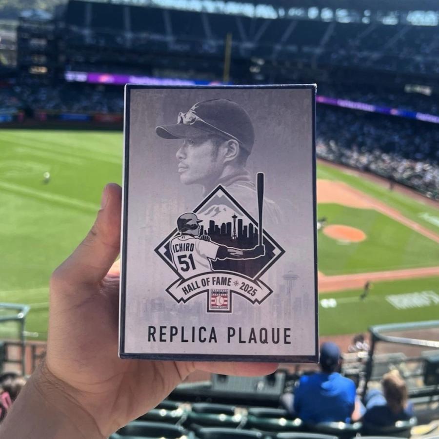MS】8/10 球場配布 イチロー 米野球殿堂展示 プラーク プレート 盾