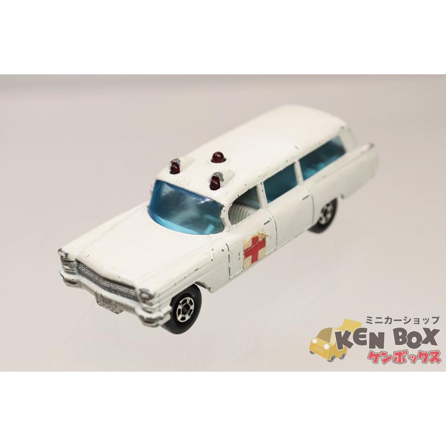 MATCHBOX マッチボックス 54 CADLILAC キャデラック AMBULANCE 救急車