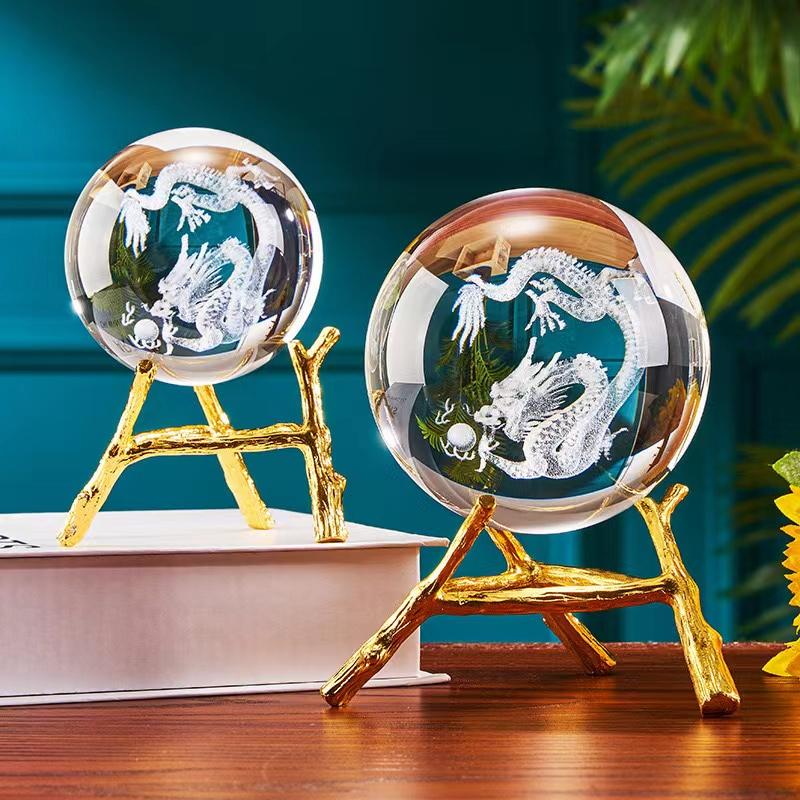 龍 クリスタルボール 8cm 10cm 龍神 干支 辰 置き物 人工水晶 丸玉