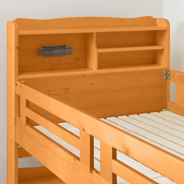 ニトリ（NITORI） ベッド パインの木目が美しい。棚＆照明付きの安心