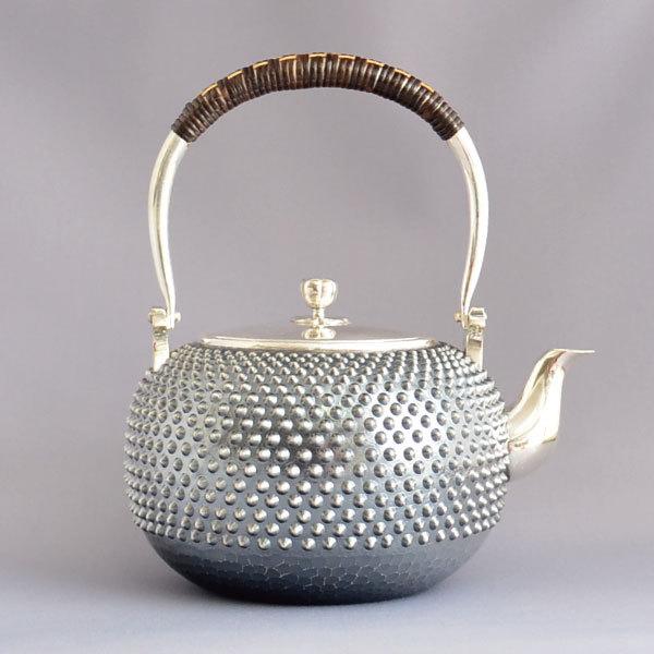 銀瓶 茶道具 南鐐(純銀製) 霰地紋 銀瓶 五合 : 茶道具専門店 (有)菊池