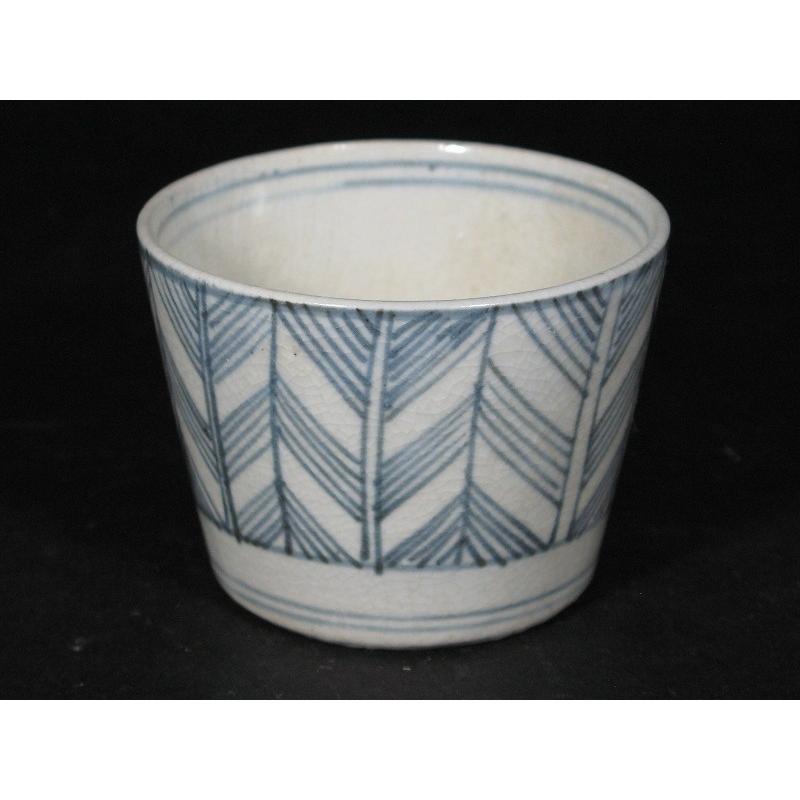 古伊万里 染付 矢羽根文 見込み虫文 蛇の目高台 蕎麦猪口 (12) : SK