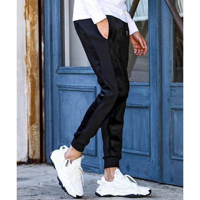 1PIU1UGUALE3 RELAX ウノピゥウノウグァーレトレ リラックス カモ柄