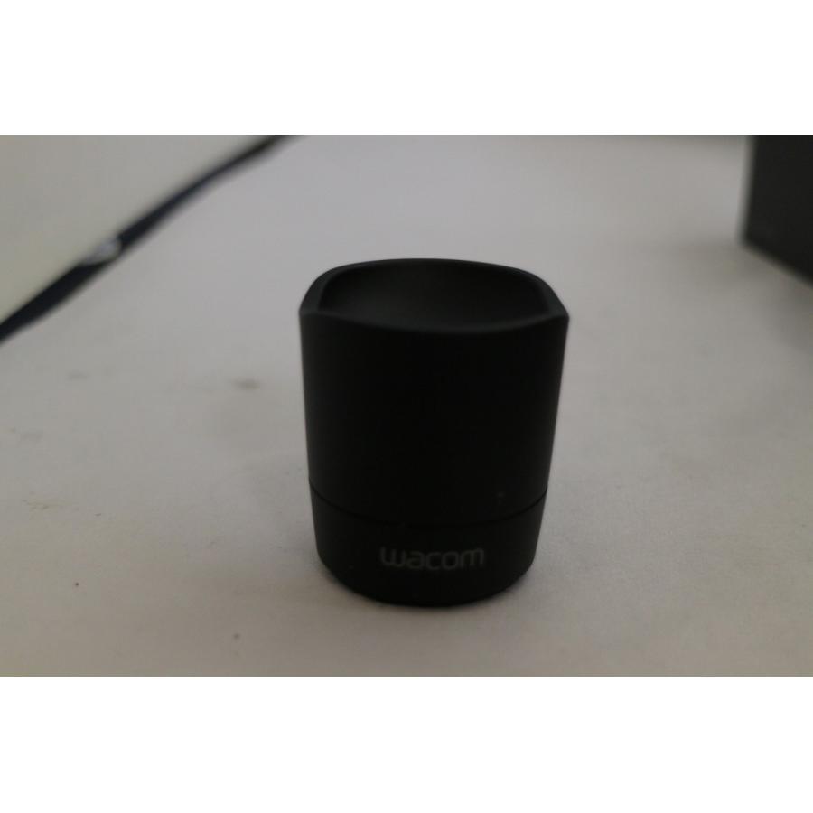 3034 ワコム（WACOM）液晶ペンタブレット Cintiq 13HD DTK-1301／K0