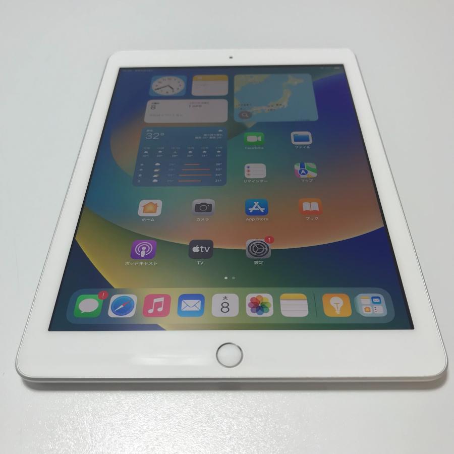 iPad タブレット 本体 第5世代 32GB Wi-Fiモデル Apple シルバー 9.7