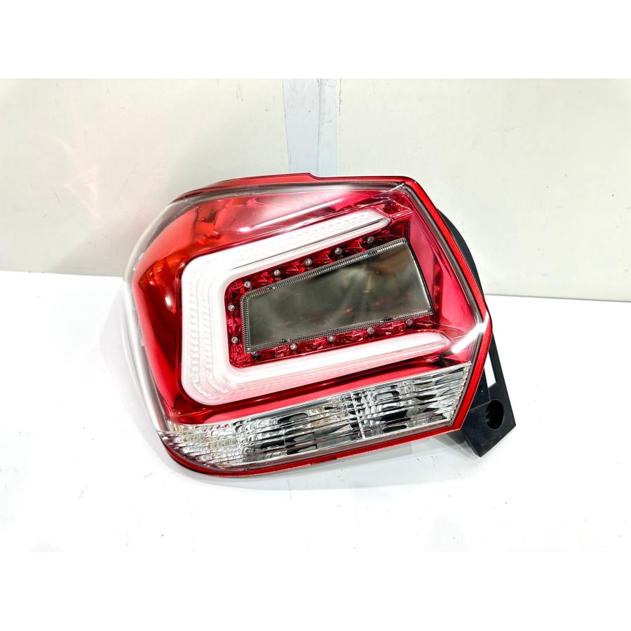 COLIN】インプレッサ/XV GP7 テールライト 左 60-1433 （Z23-10） : Re