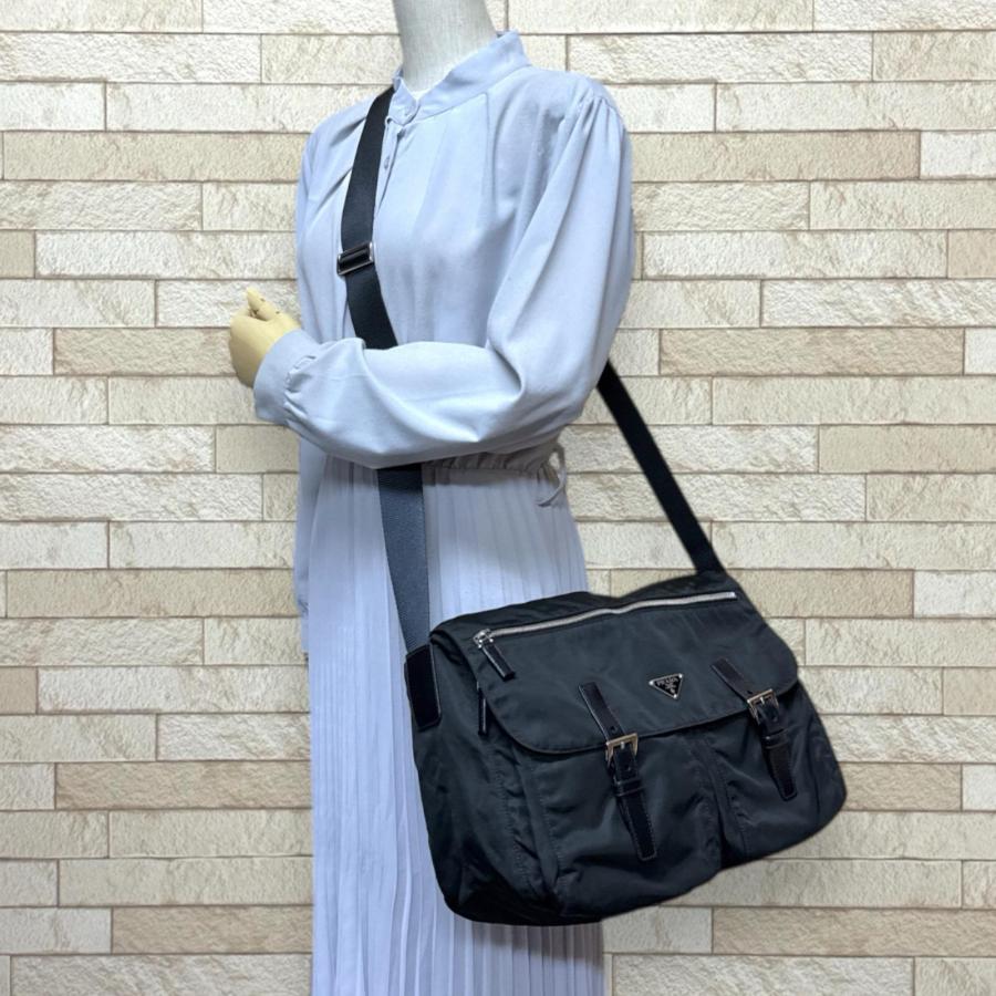 PRADA（プラダ） メッセンジャーバッグ ショルダーバッグ ナイロン