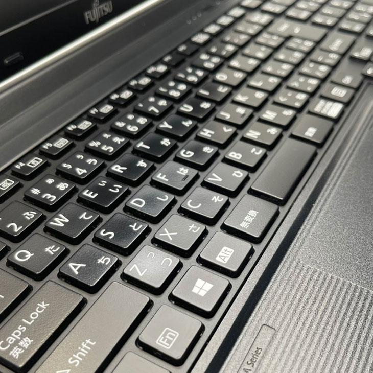 富士通（FUJITSU） LIFEBOOK A747 中古 ノートパソコン Office Win11