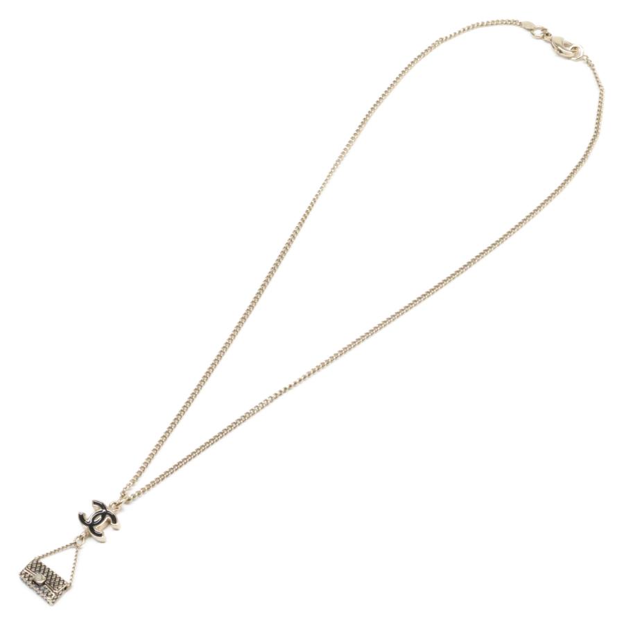 CHANEL（シャネル） 美品 07P CCココマーク マトラッセバッグチャーム