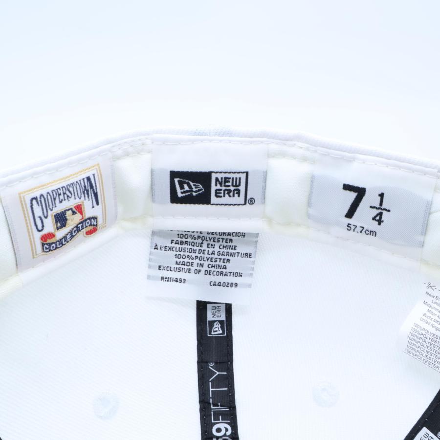 NEW ERA（ニューエラ） 美品 1997 World Series ワフー酋長ロゴ