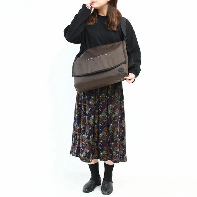 PORTER ポーター フラット メッセンジャーバッグ(S) 861-16803 吉田