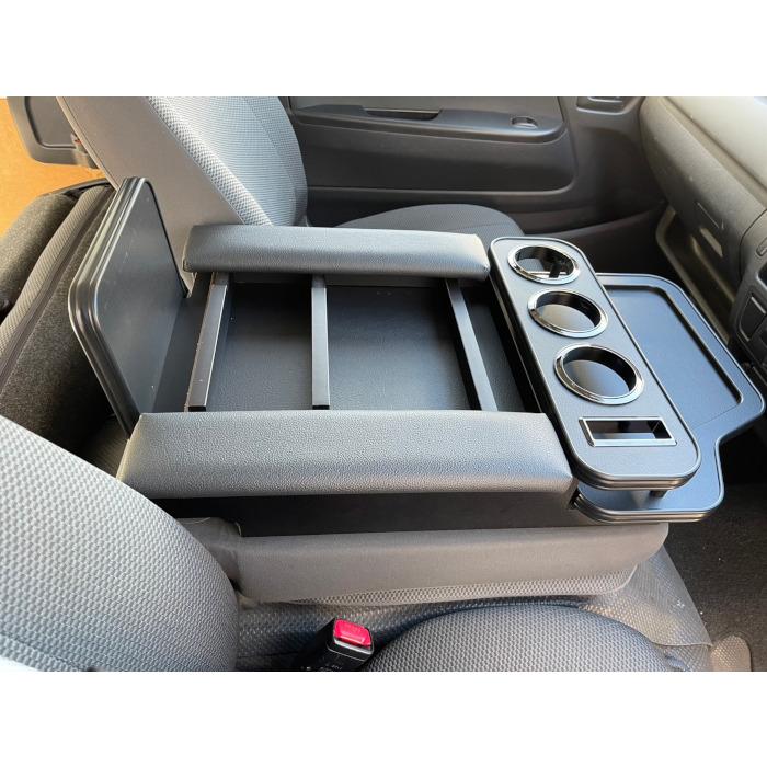 BUSSELL トヨタ ハイエース 200系 DX 標準ボディ専用 センタードリンク