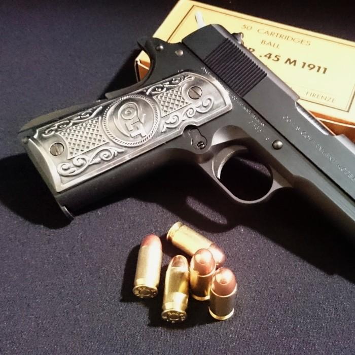 RIGHT COLTレリーフ メタルグリップ アンティークシルバー ガバメント