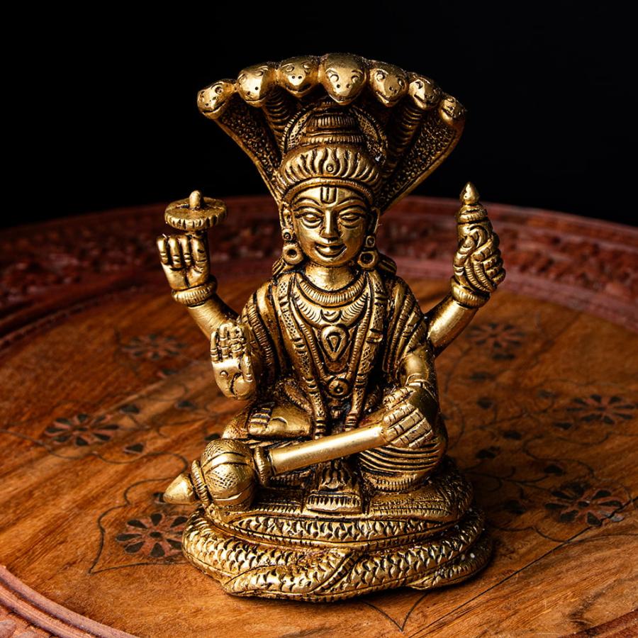 送料無料 ヴィシュヌ ブラフマン 神像 神様像 ナーガ（蛇神）に守られ