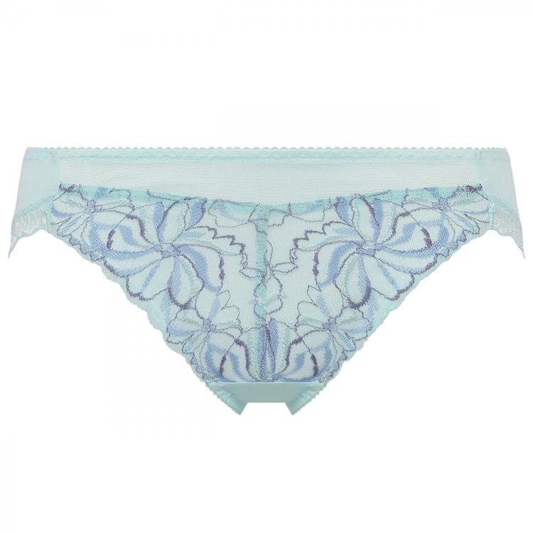 Triumph（トリンプ） 期間限定セール 天使のブラ スリムライン582