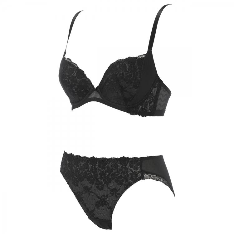 AMOSTYLE（アモスタイル） セールセール きゅっと寄せブラ ブラ