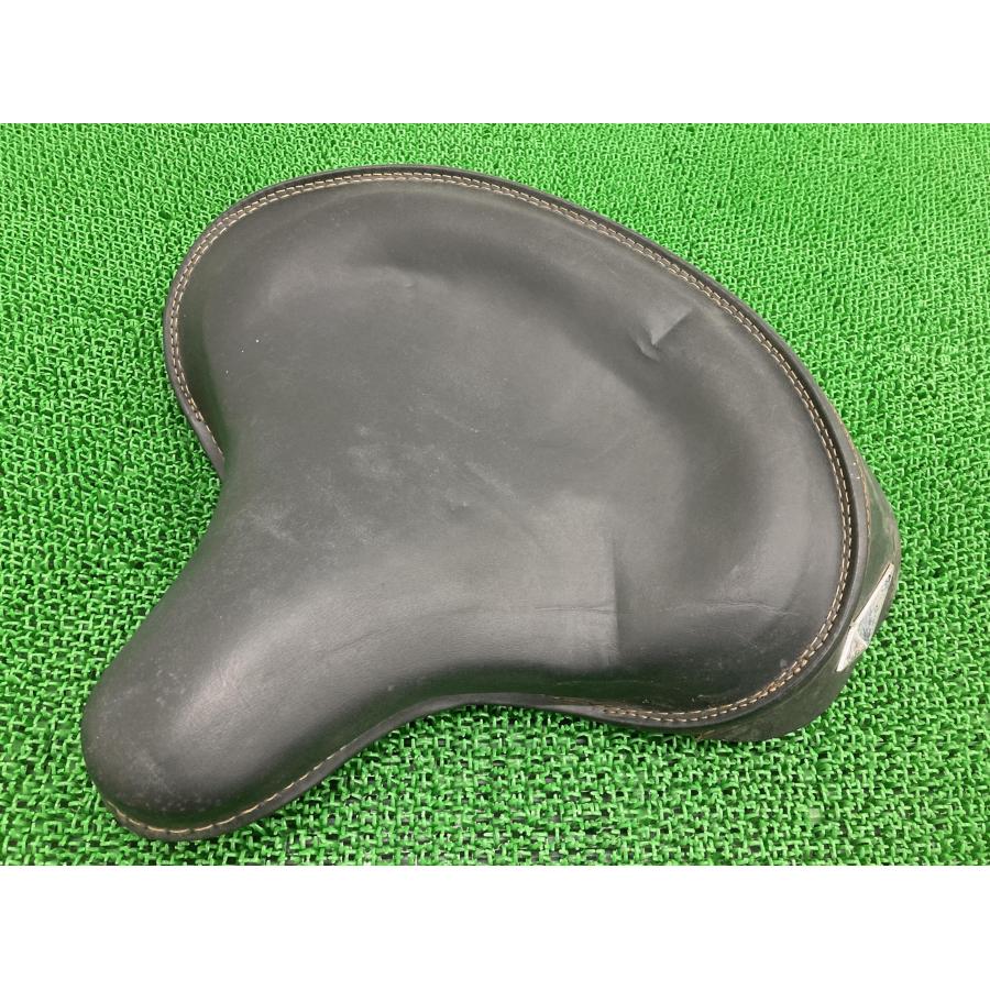 ハーレー ソロシート 社外 中古 バイク 部品 FLHP ポリス ショベル