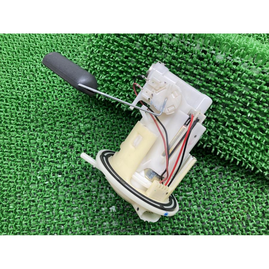 カワサキ（Kawasaki） NINJA250SL フューエルポンプ 純正 中古 バイク