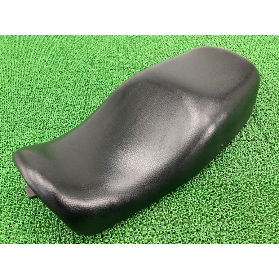 カワサキ（Kawasaki） ゼファー750 シート 純正 中古 バイク 部品 美品