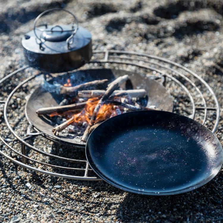 槙塚鉄工所 ] タキビズム リアル ファイヤースタンド ジカビ Lサイズ