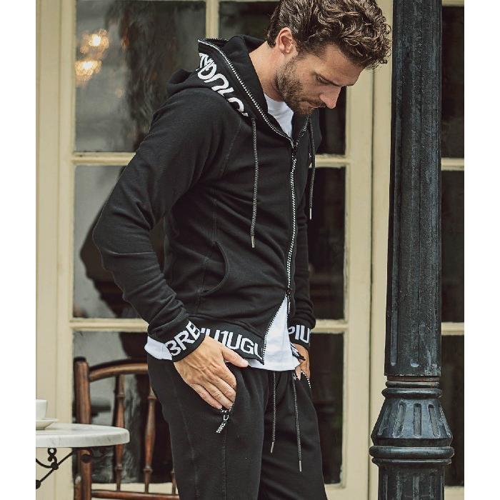 1PIU1UGUALE3 RELAX ウノピゥウノウグァーレトレ リブロゴパーカー