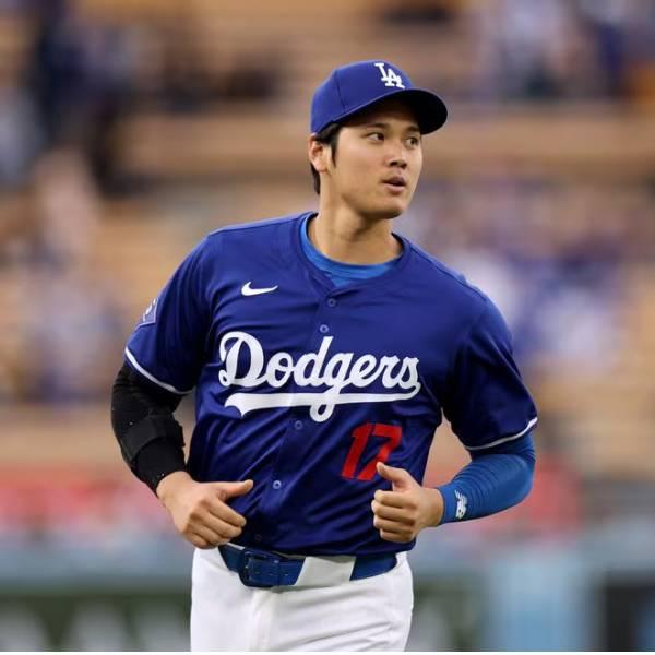 Nike Dodgers Ohtani 17 ユニフォーム