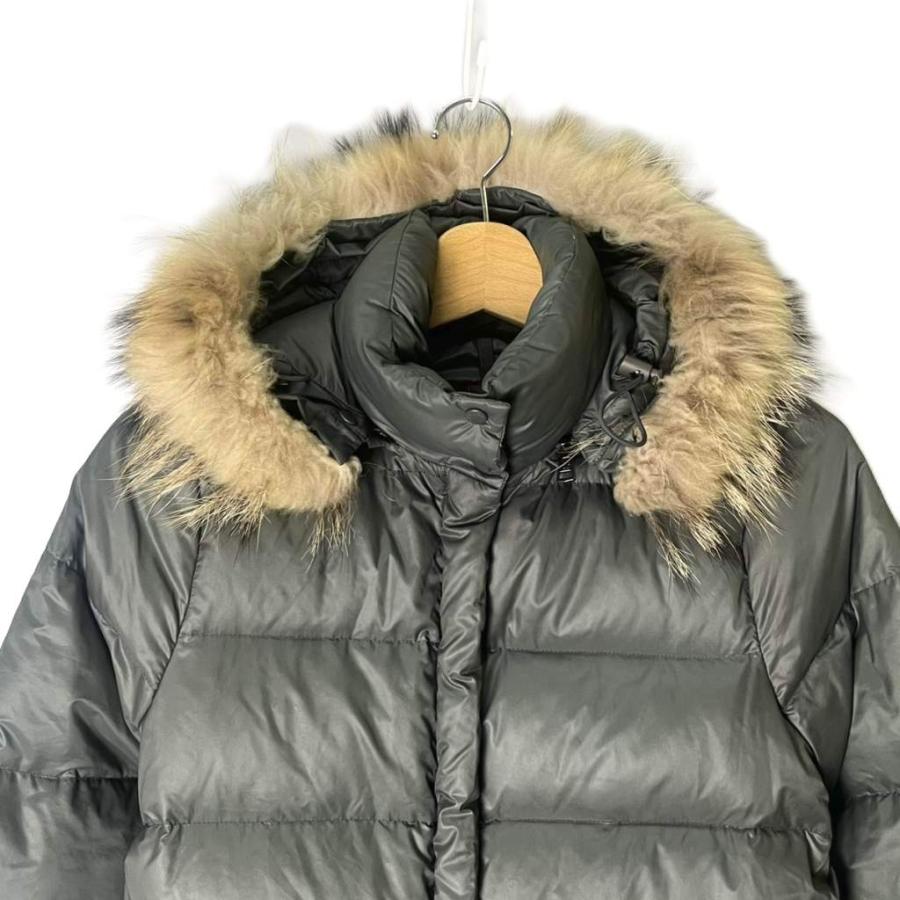 MONCLER（モンクレール） 茶タグ ダウンジャケット フード付き ファー